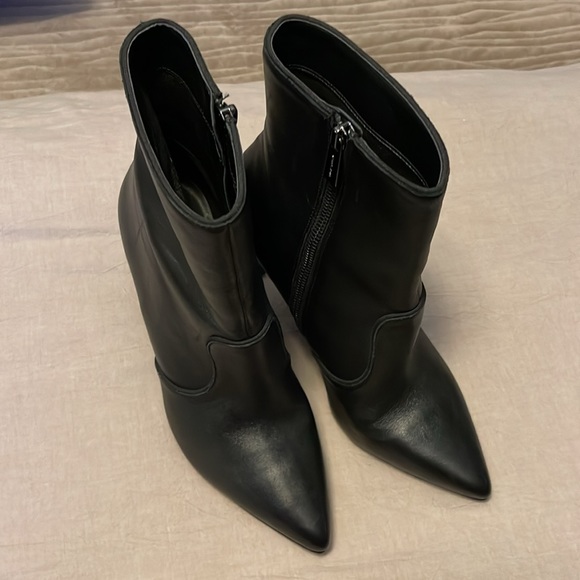MK Ankle boots - Picture 2 of 4
